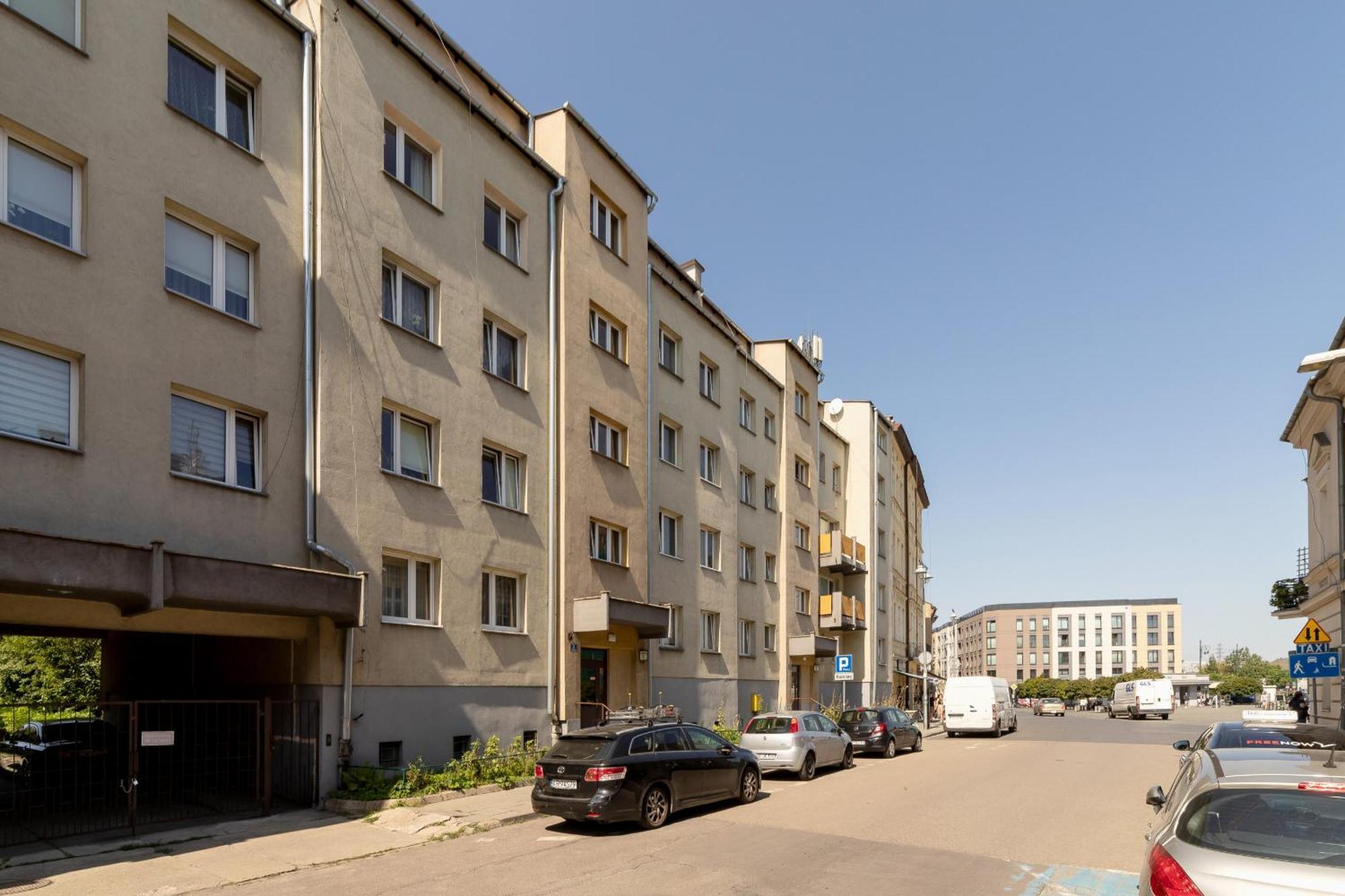 Eagle Pharmacy By Renters Krakow